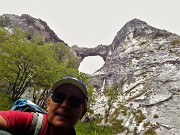 50 Arco di Pegherolo (1680 m), l'arco nella roccia 